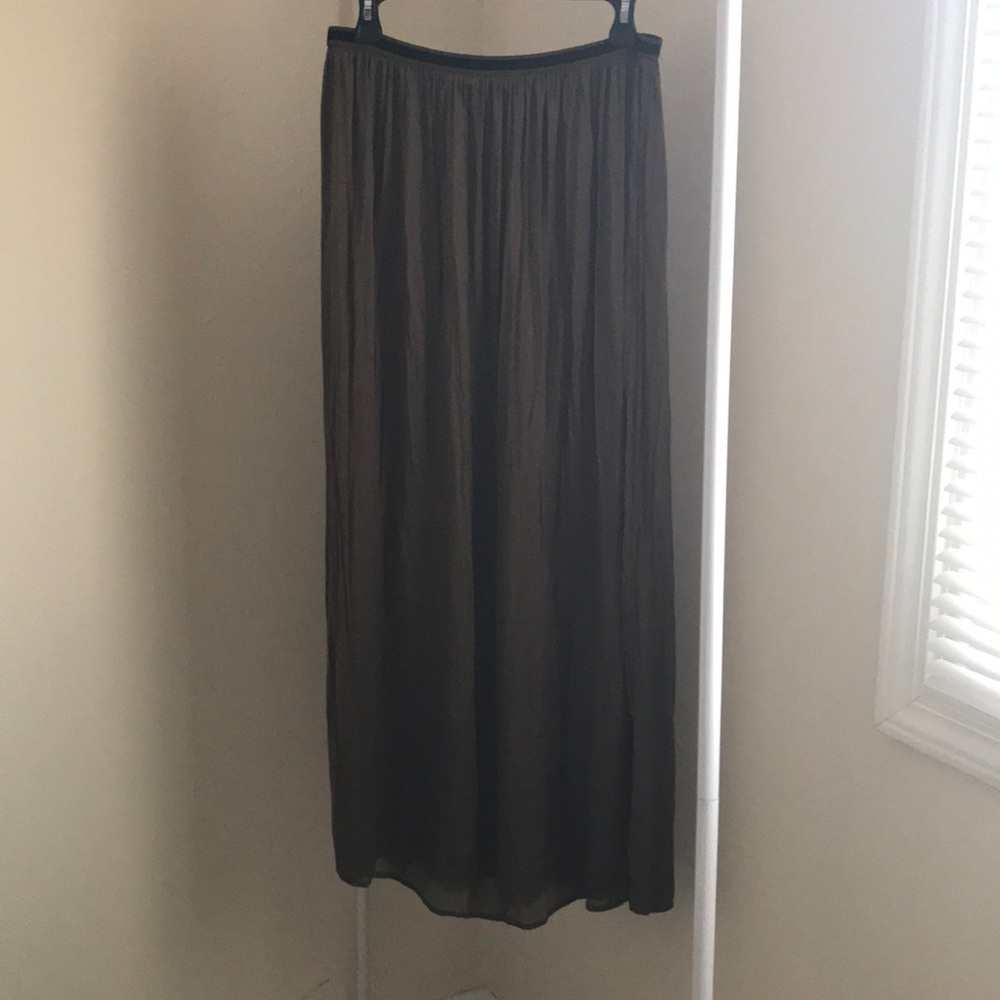 Women’s skirt